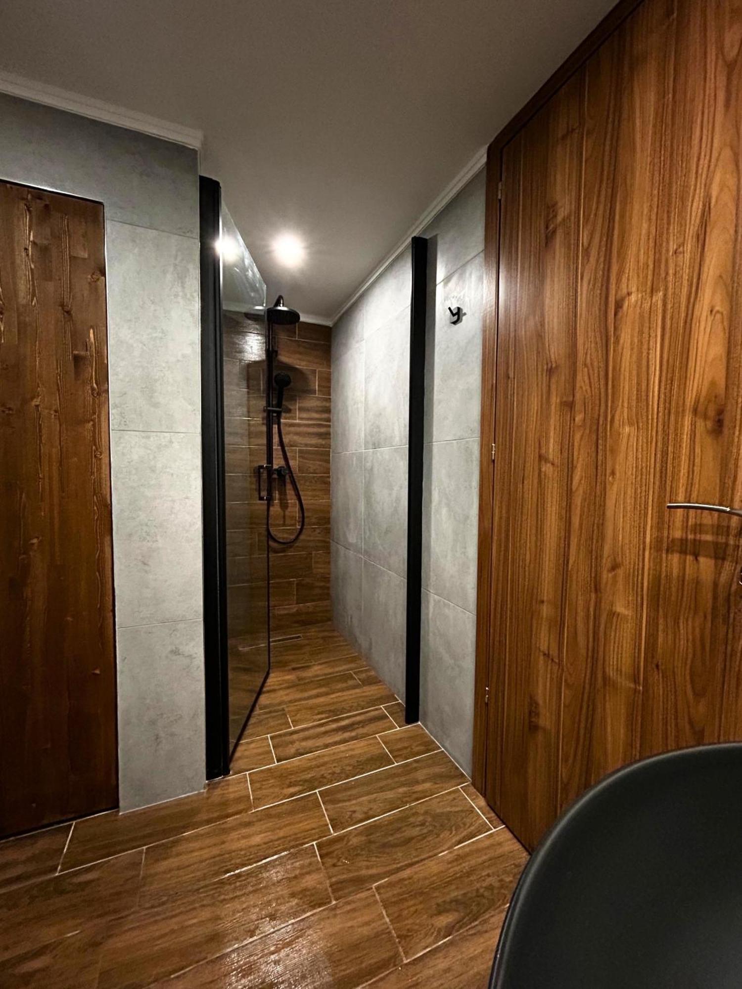 Wooden Suites Szaloniki Szoba fotó